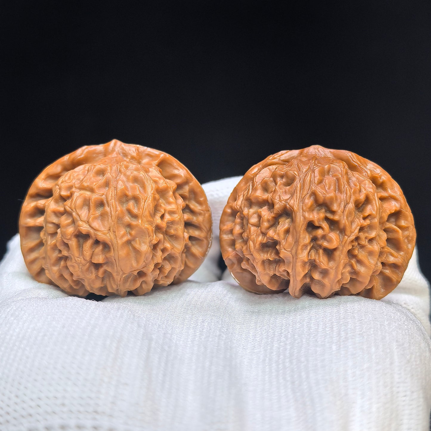 "Palace Lantern Inlaid" Gongdeng Xiangqian Wenwan Walnuts Pair | 43.0mm x 39.0mm | GDXQ-101SY