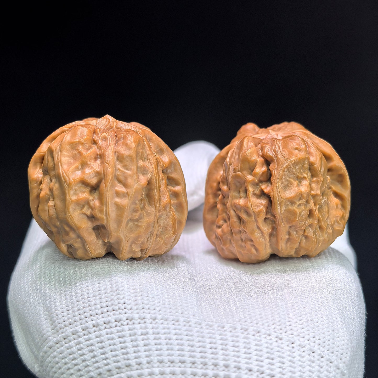 "Toad Head Crippled Foot" Hama Tou Tiancan Jiao W-1407 Low-Profile Wenwan Walnuts Pair | 38.0mm x 41.0mm | W-1407