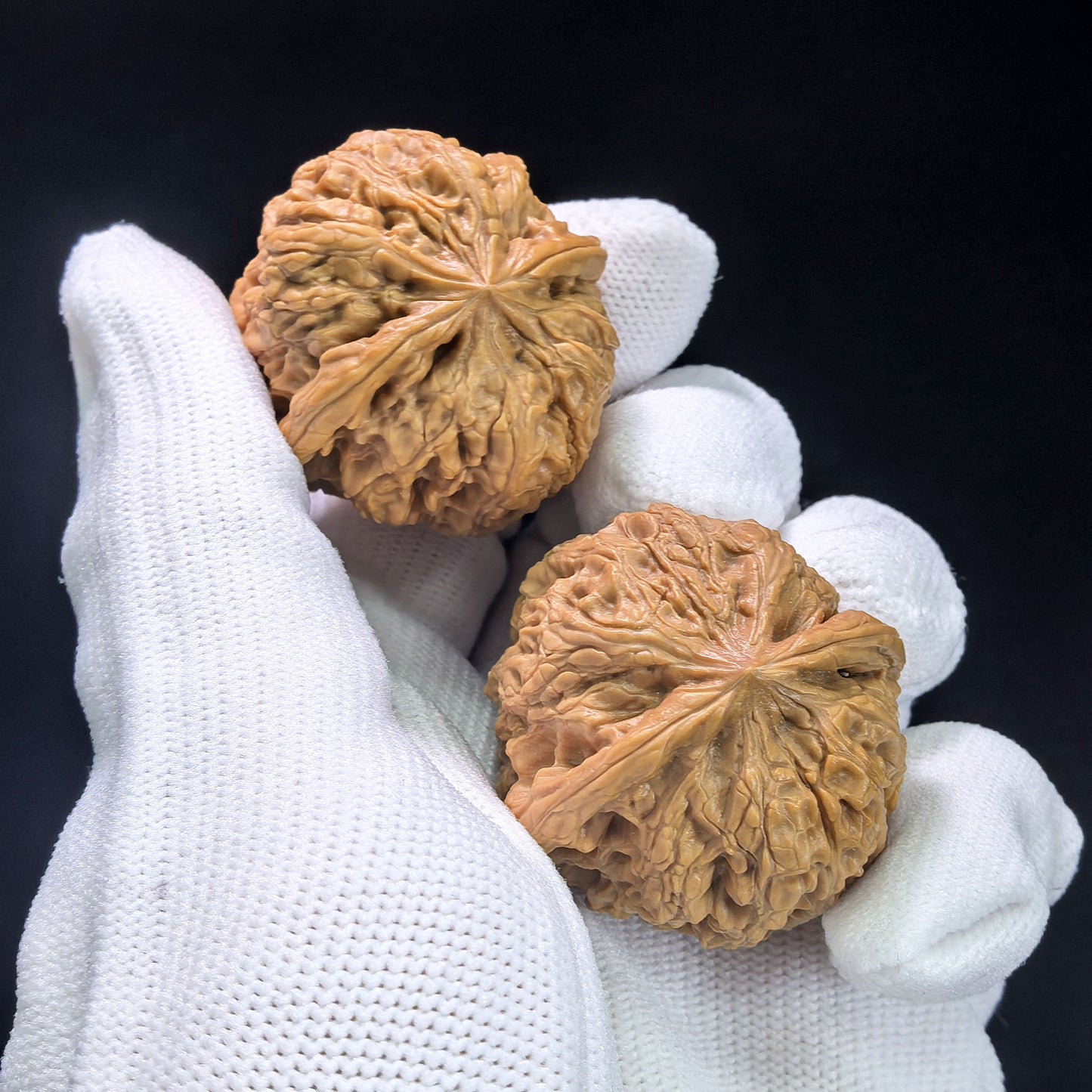 "Rain Flower Stone" Yuhuashi YHS-1106 Low-Profile Wenwan Walnuts Pair | 34.0mm x 34.0mm | YHS-1106