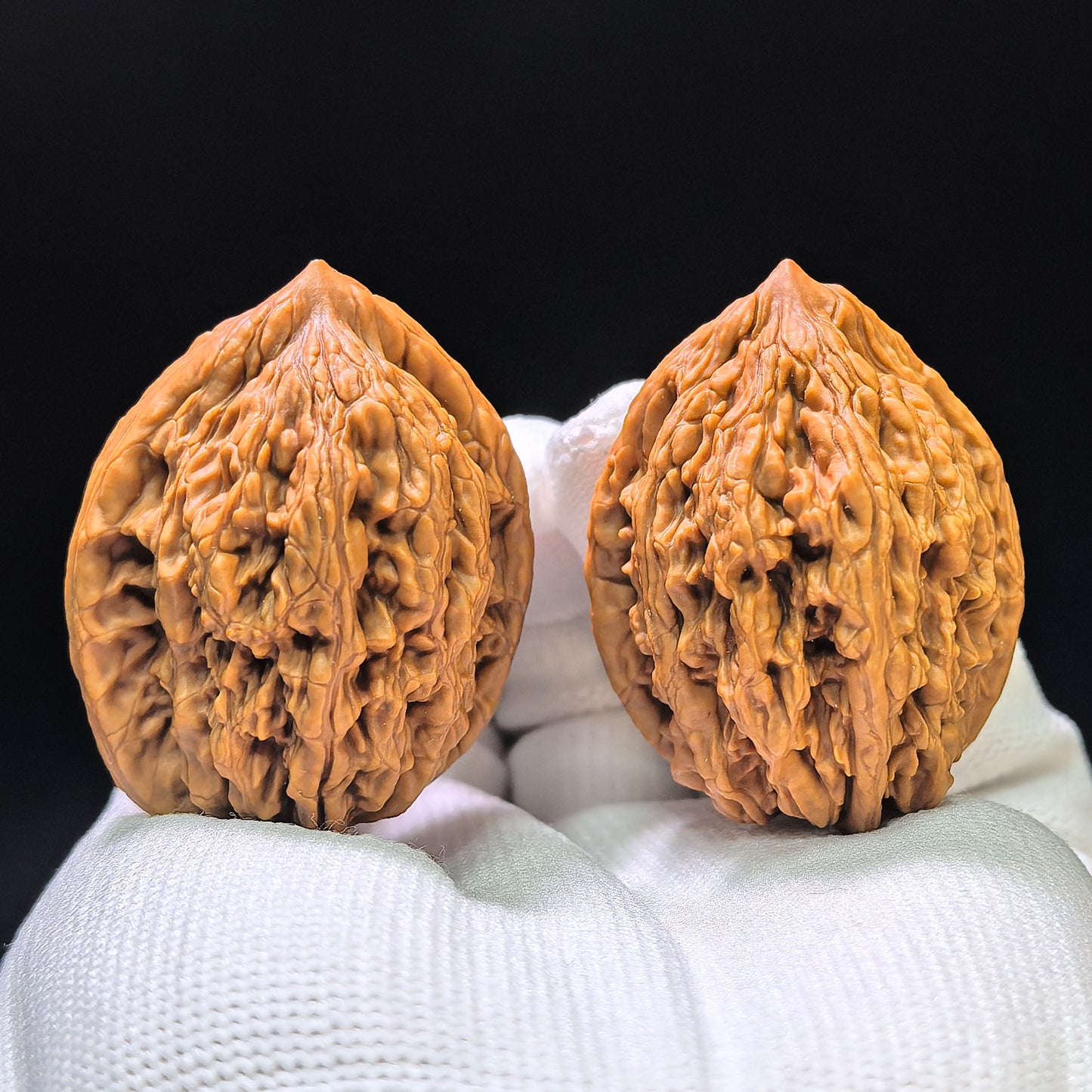 "Wild Cultivar" Yesheng Wenwan Walnuts (Pair) | 34.0mm x 36.0mm | Stock ID: YS-1101