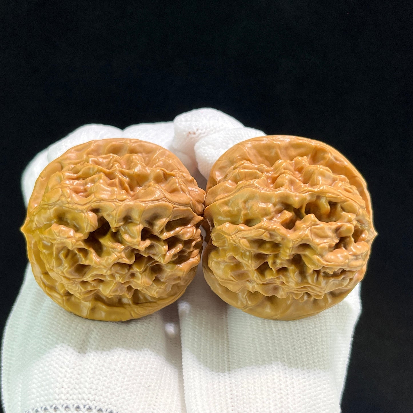 The "Happy Reunion" (He Huan) Ultra-Plump Pair | 43.0mm x 46.0mm | HH-704