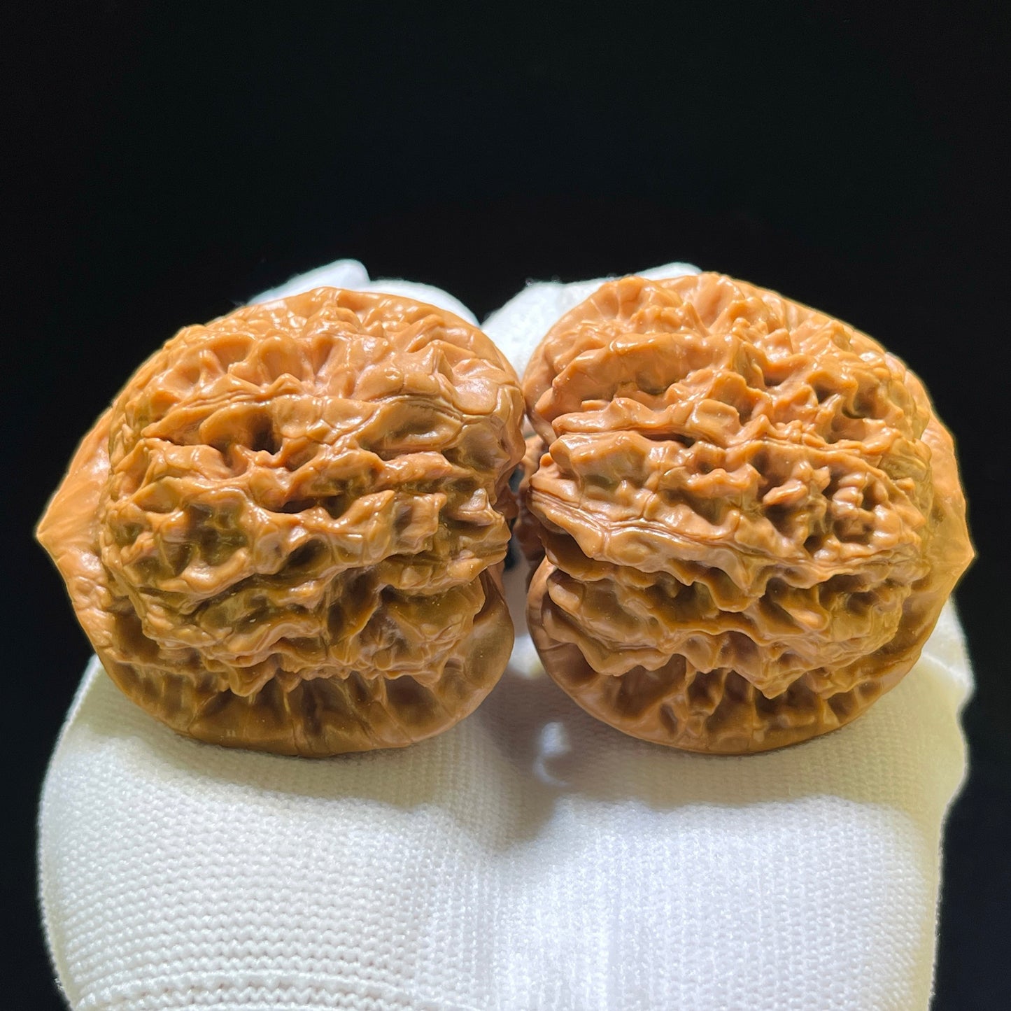 Guanmao Lion Head (Official Hat Lineage) Scholar Walnuts Pair | 46.0mm x 40.0mm | Stock ID: GM-1101
