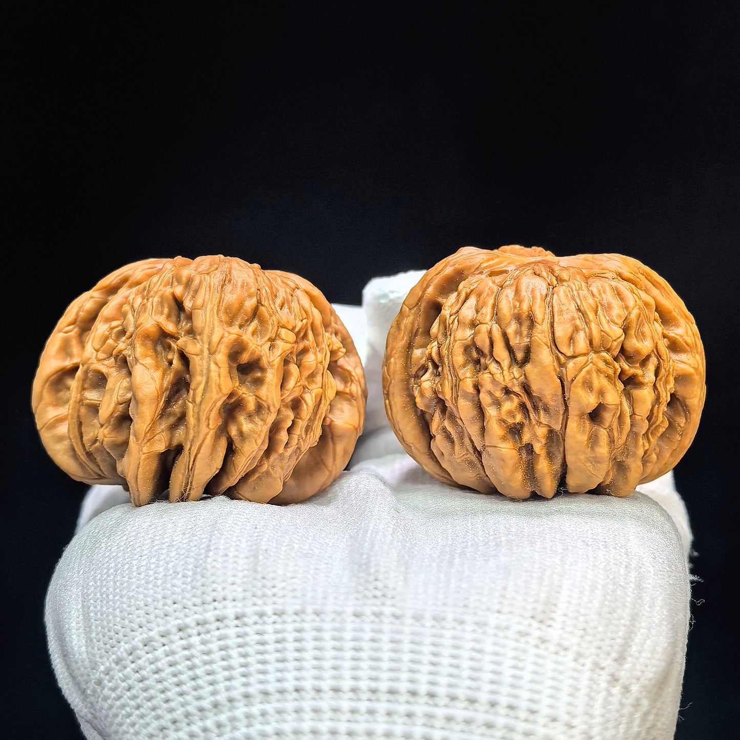 "Huakun Dragon" Huakunlong Low-Profile Wenwan Walnuts Pair | 46.0mm x 44.0mm | HKL-1502C