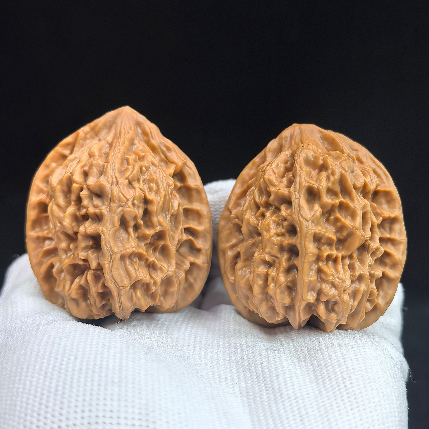 "Beijing Chicken Heart" Beijing Jixin BJJX-17A5C Wenwan Walnuts Pair | 44.0mm x 44.0mm | BJJX-17A5C