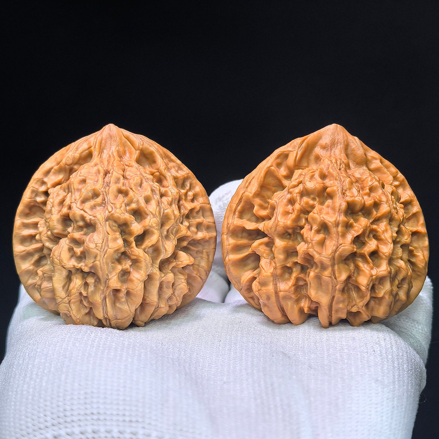 The "Imperial Kylin Pattern" (Qilin Wen) Premium Concave Peach-Heart Pair | 50.0mm x 43.0mm | QLW-1303C