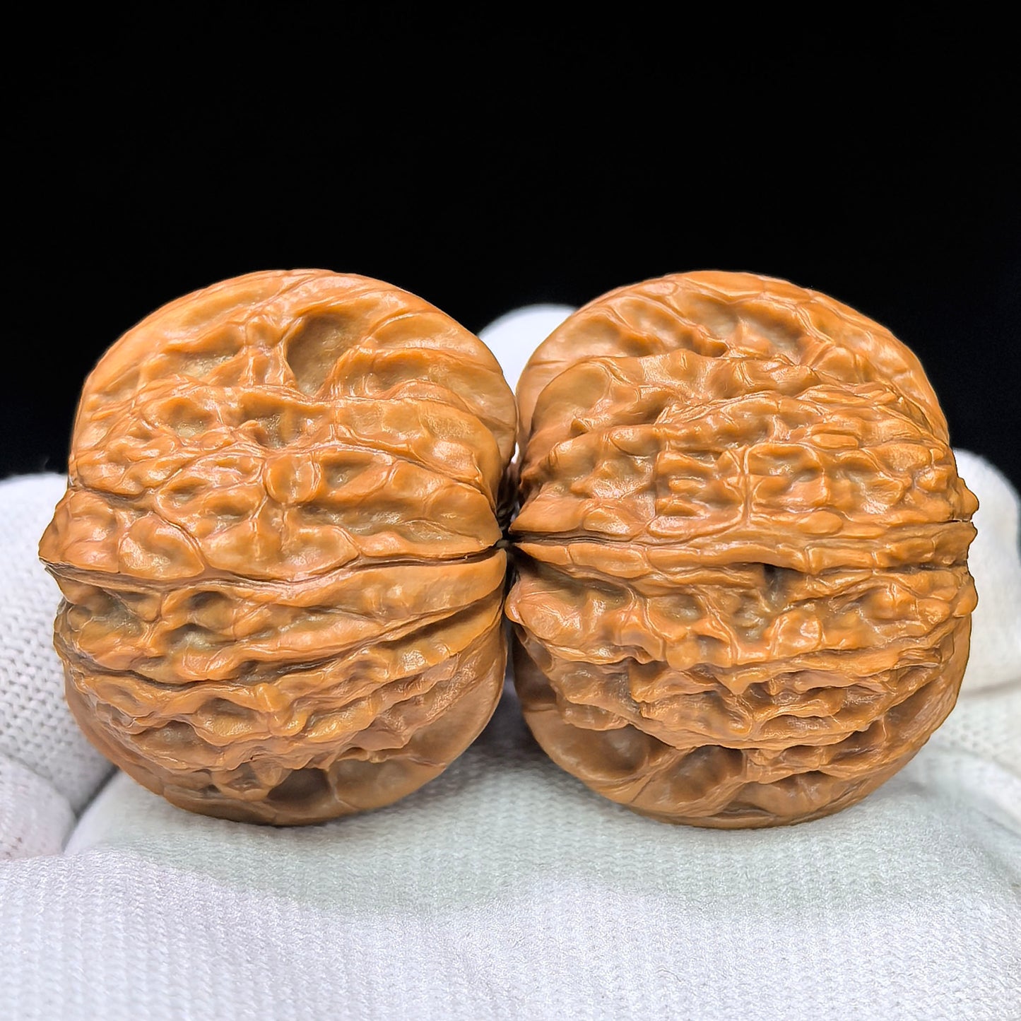"Millstone" Mopan MB-17F4 Low-Profile Wenwan Walnuts Pair | 40.0mm x 37.0mm | MB-17F4