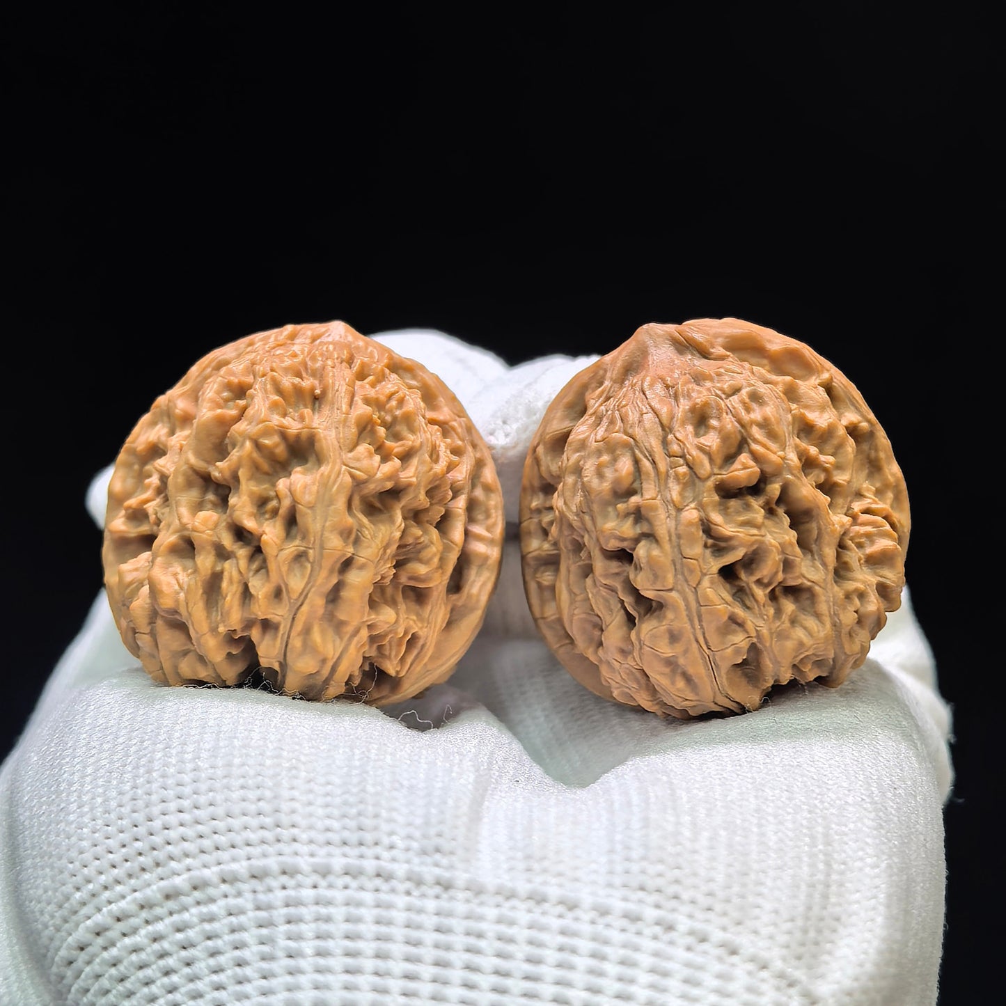 "Caterpillar Texture" Maomaochong MMC-1601 Low-Profile Wenwan Walnuts Pair | 34.0mm x 36.0mm | MMC-1601