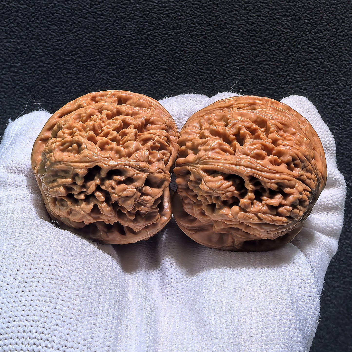 The "Thick Ridge - Smooth Sailing" (Cu Jin - Yi Fan Feng Shun) Pair | 40.0mm x 42.0mm | CJ-404