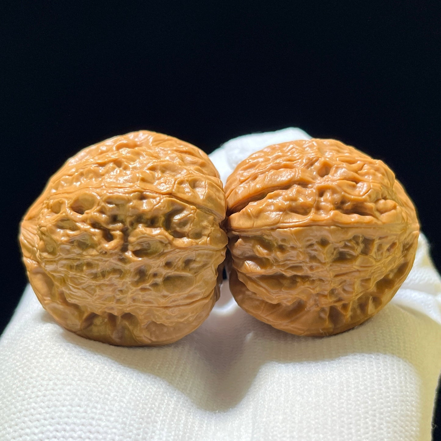 "Little Pumpkin Pier" Xiao Nanguadun Wenwan Walnuts (Pair) | 39.0mm x 39.0mm | Stock ID: NGD-1106