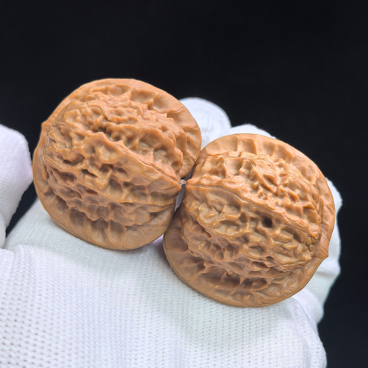 Round-Bodied Deep-Textured Porcelain Doll Wenwan Walnut Pair — 38.0mm x 38.0mm | CWW-17C1C