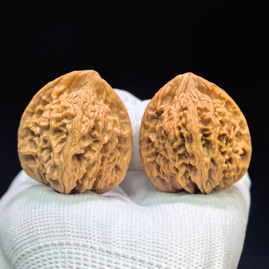 "Triangular Red Lionhead" Sanjiao Hongshizi SJHSZ-1601 Low-Profile Wenwan Walnuts Pair | 38.0mm x 37.0mm | SJHSZ-1601