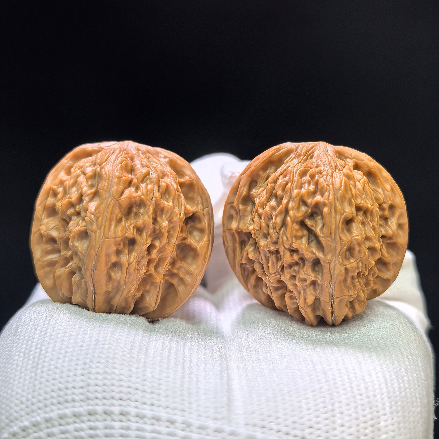"Tall Stature Millstone" Gaozhuang Mopan MP-1404 Classic Wenwan Walnuts Pair | 36.0mm x 35.0mm | MP-1404