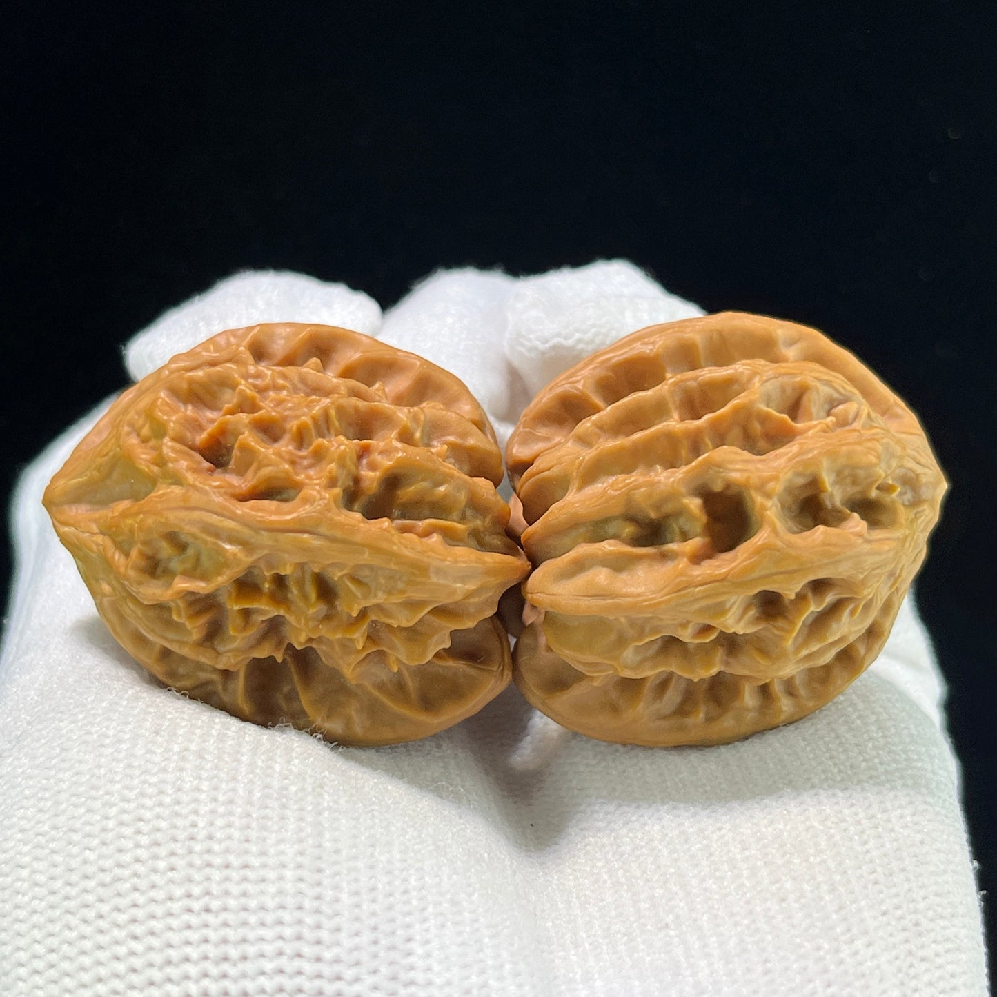 "Cao Dalong" Wenwan Walnuts (CDLTCJ-1001) - 35mm x 37mm "Heavenly Deviant" Wild Mountain Collection, High-Density Collector Specimen, Zen Stress Relief