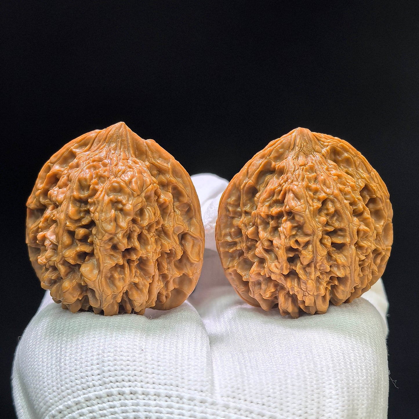 "Starry Sky" Mantianxing Wenwan Walnuts Pair | 42.0mm x 40.0mm | MTX-1106