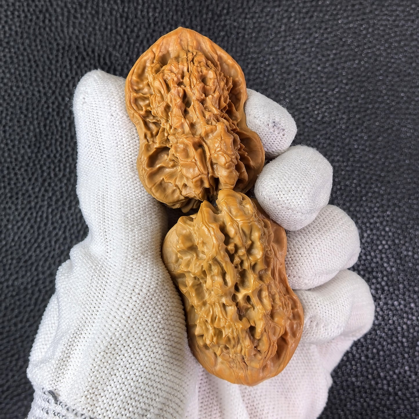 The "Fortune Gourd" (Hu Lu) Pair | 33.0mm x 38.0mm | FLHL-04