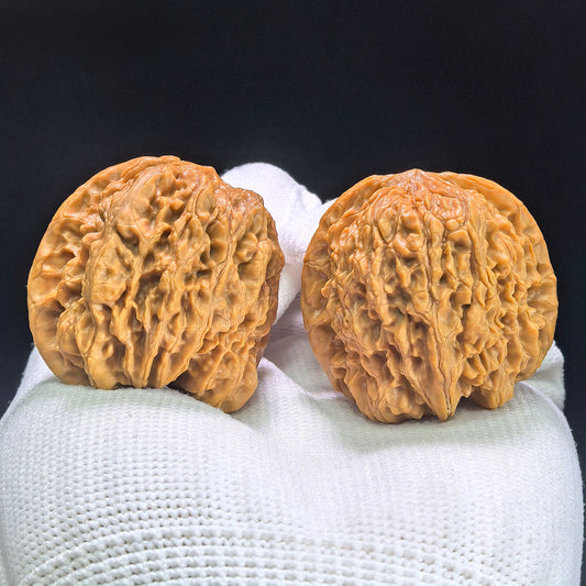 "Rain Flower Pebble" Yuhuashi Classic Low-Profile Wenwan Walnuts Pair | 36.0mm x 33.0mm | YHS-1402