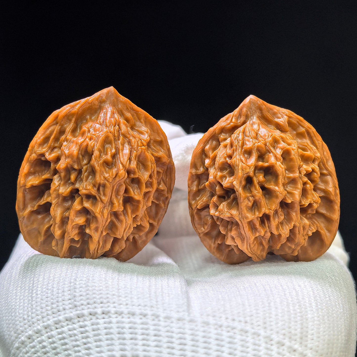 "Panshan" Panshan Wenwan Walnuts Pair | 36.0mm x 33.0mm | PS-1401