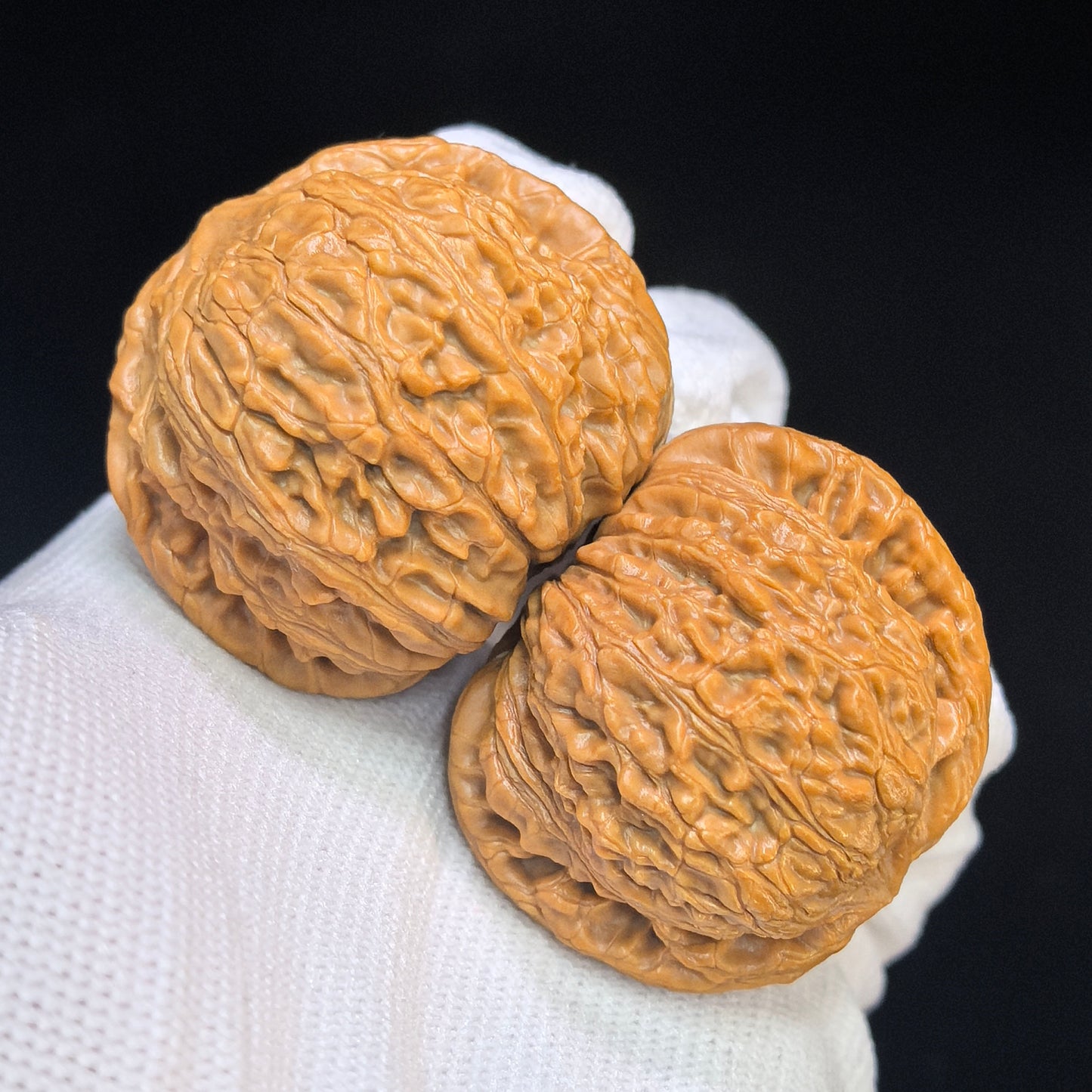"Hydrangea" Xiuqiu Wenwan Walnuts Pair | 41.0mm x 34.0mm | XQ-101SY