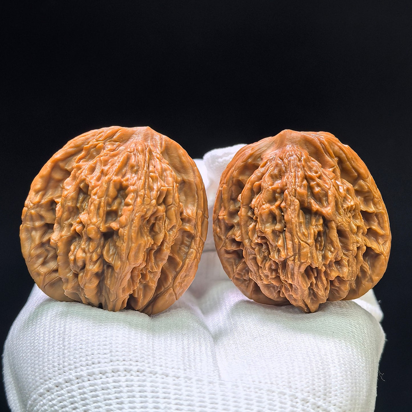 "Liger" Shihushou Wenwan Walnuts Pair | 40.0mm x 40.0mm | SHS-1101