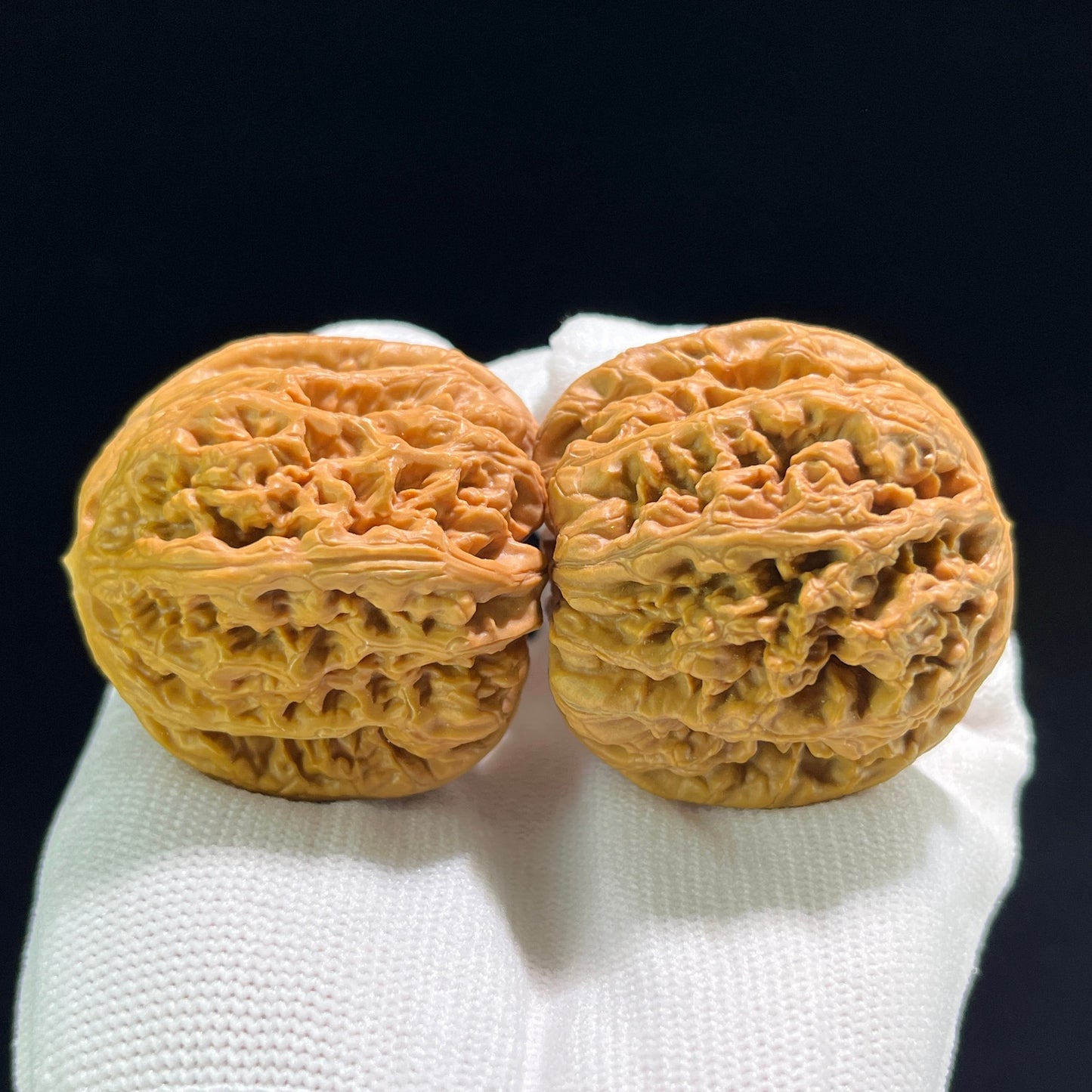 The "General's Shoulders" (Hua Bei Jiang Jun Bang) Balanced Giant Pair | 42.0mm x 41.0mm | HBJJB-801