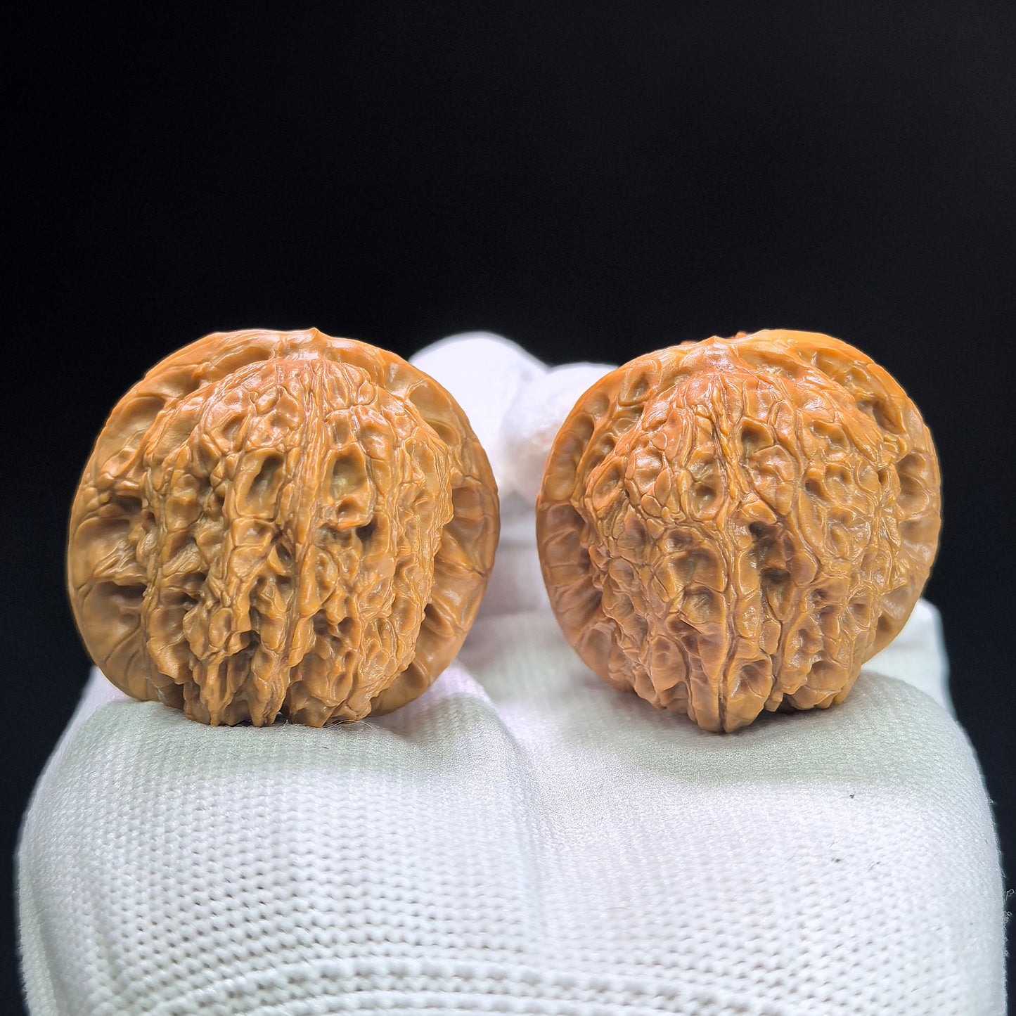 "Blood Kylin" Xueqilin Wenwan Walnuts (Pair) | 37.0mm x 37.0mm | Stock ID: XQL-1402