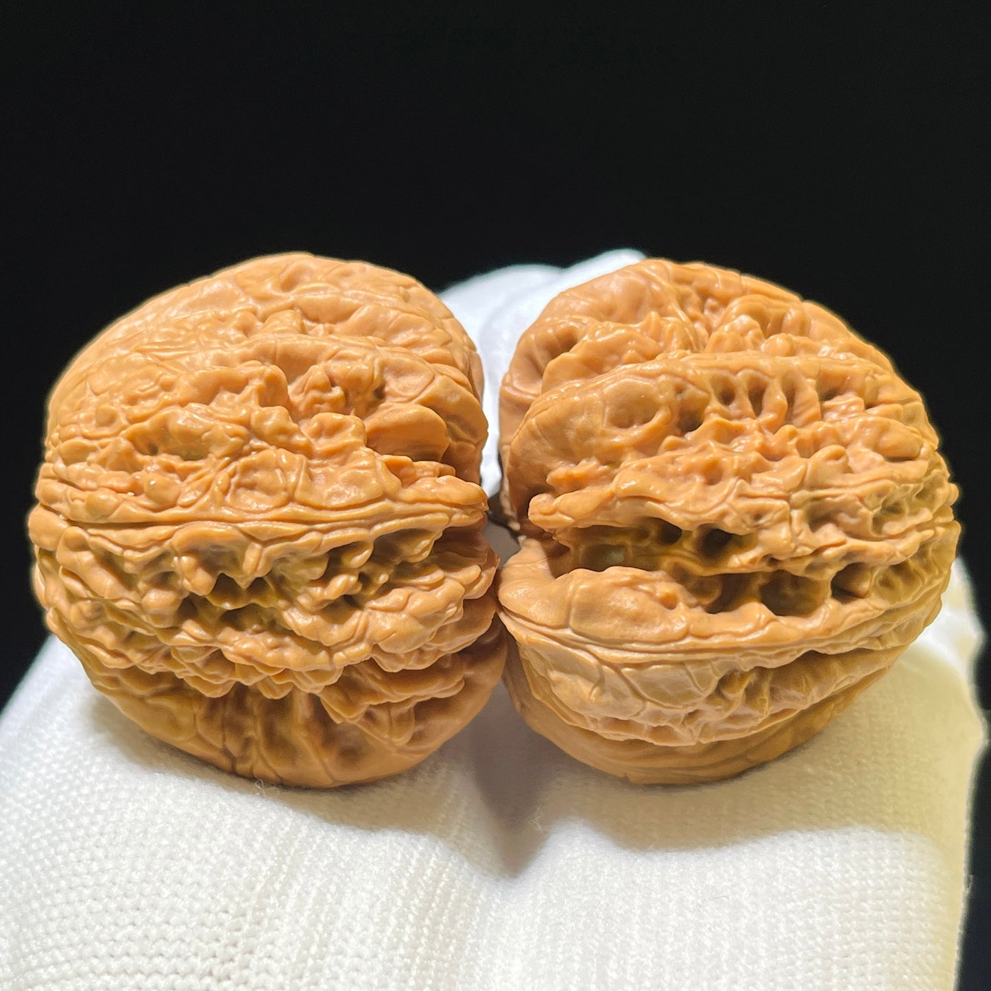 Blizzard Wenwan Walnuts (BX-1103) - Perfectly Paired 42mm x 40mm Antique Culinary Heirlooms, High-Density Wild Mountain Walnut Collection, Zen Meditation Art Gift