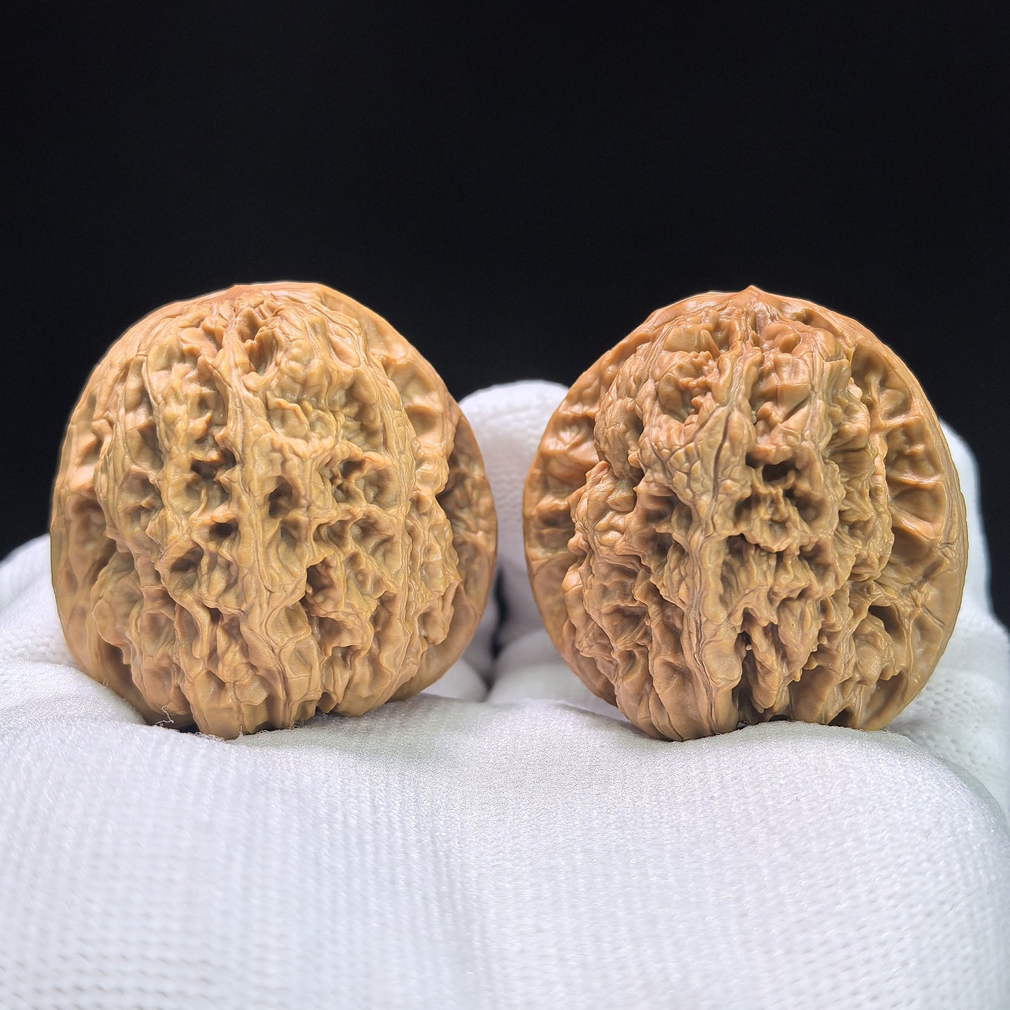 "North China General's Shoulder" Huabei Jiangjunbang Wenwan Walnuts Pair | 40.0mm x 38.0mm | HBJJB-1102