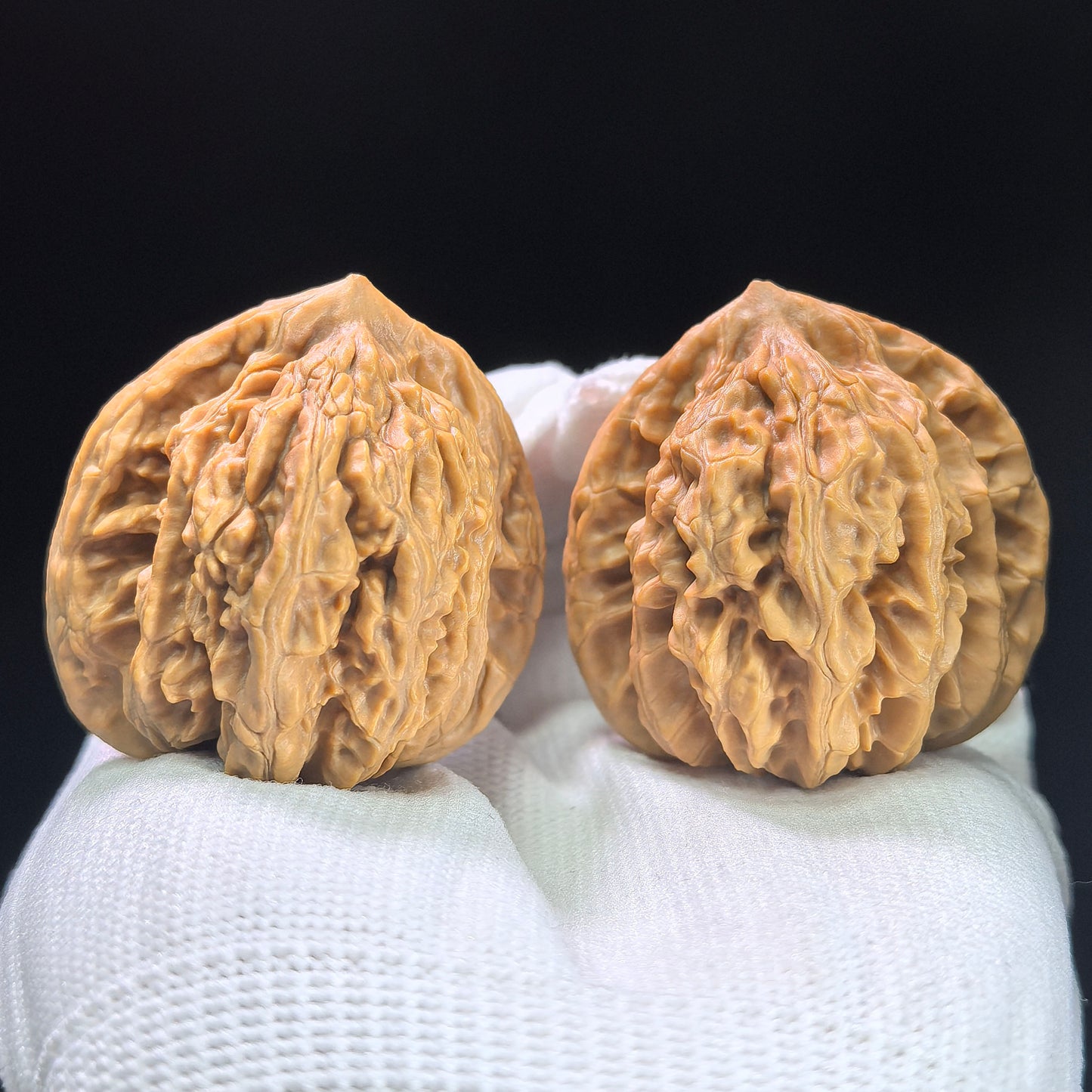 "Peach Heart" Xiayunling Wenwan Walnuts Pair | 41.0mm x 38.0mm | XYL-1406