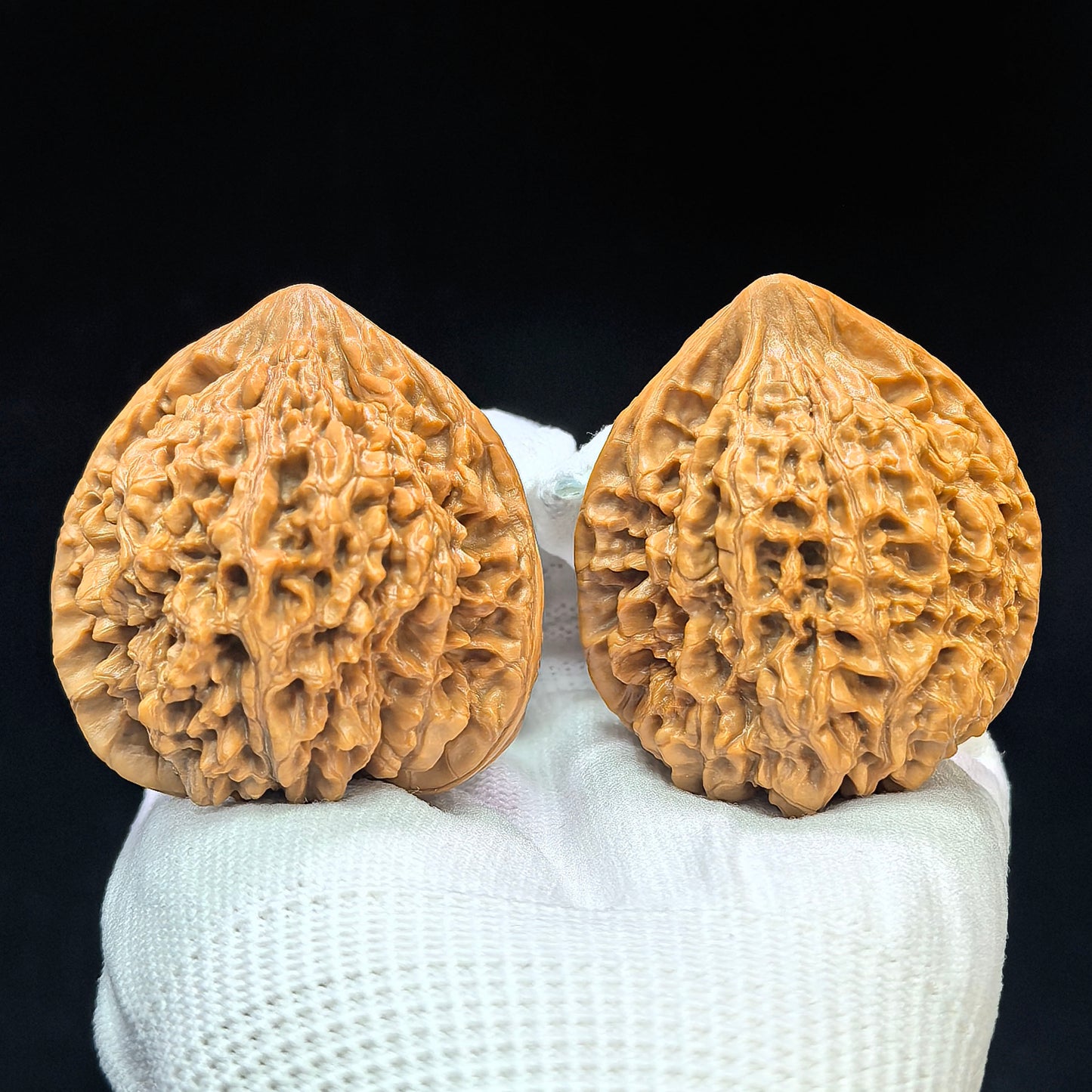 "Peach-Heart Concave Base Kylin" Taoxin Aodi Qilinwen Low-Profile Wenwan Walnuts Pair | 46.0mm x 43.0mm | TXADQLW-1503C