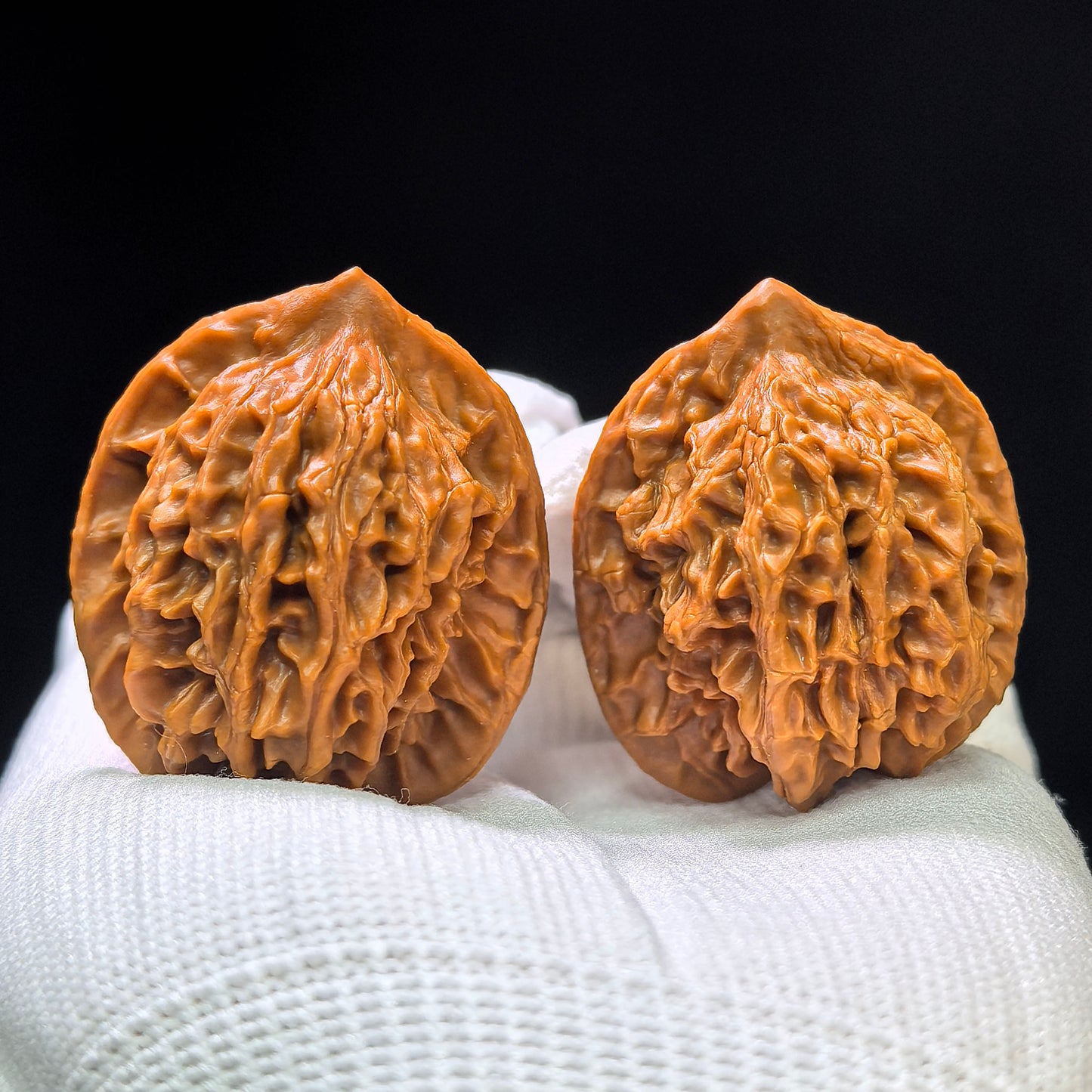 "Panshan" Panshan Wenwan Walnuts Pair | 36.0mm x 33.0mm | PS-1401