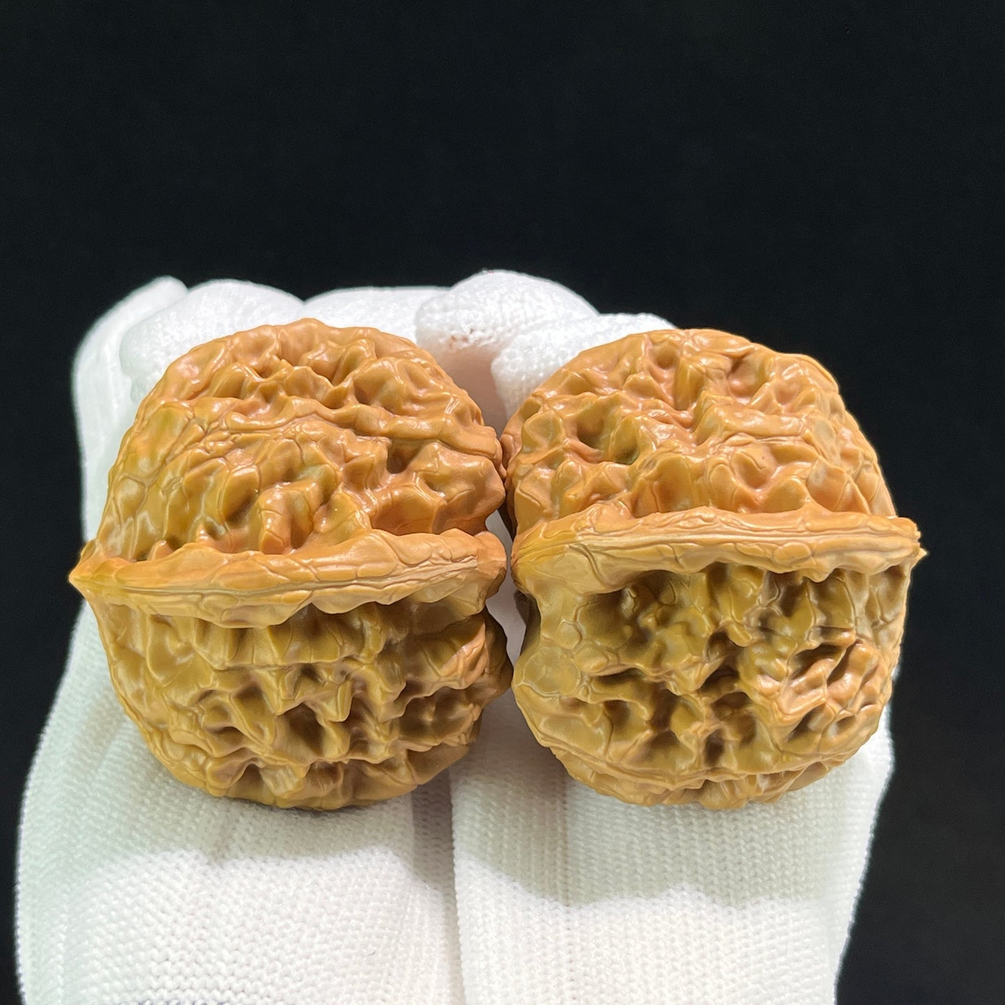 The "Happy Reunion" (He Huan) Ultra-Plump Pair | 43.0mm x 46.0mm | HH-704