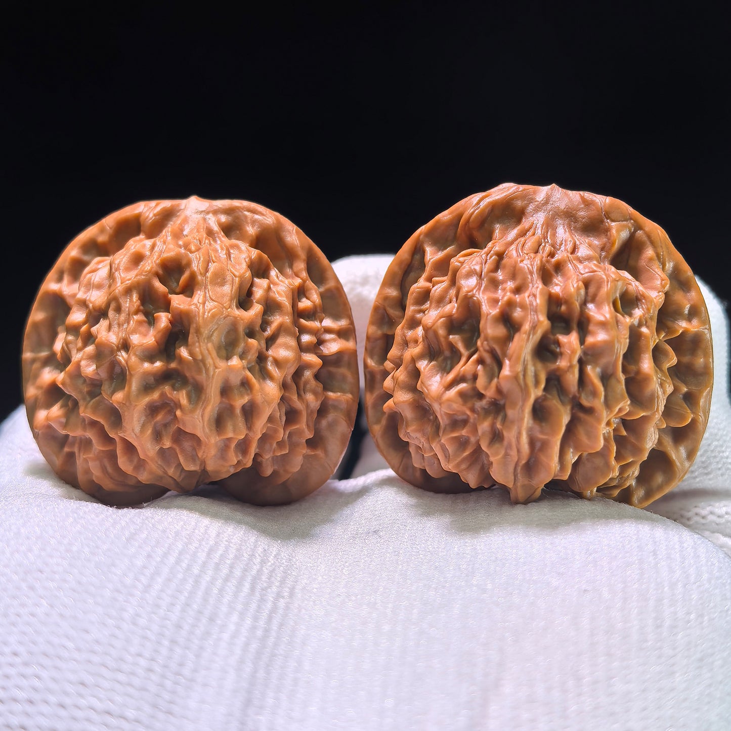 The "Qin Men Lion Head" Perfectly Balanced Boutique Pair | 39.0mm x 37.0mm | QM-1202C