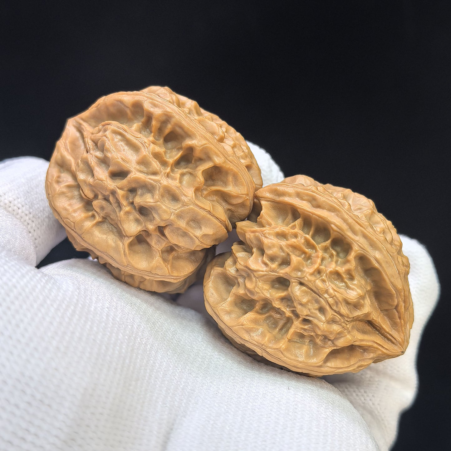 "Imperial Jade Seal X-Men" Yuxi Sileng X-Zhanjing Four-Ribbed Wenwan Walnuts Pair | 41.0mm x 40.0mm | YSFN-C227E