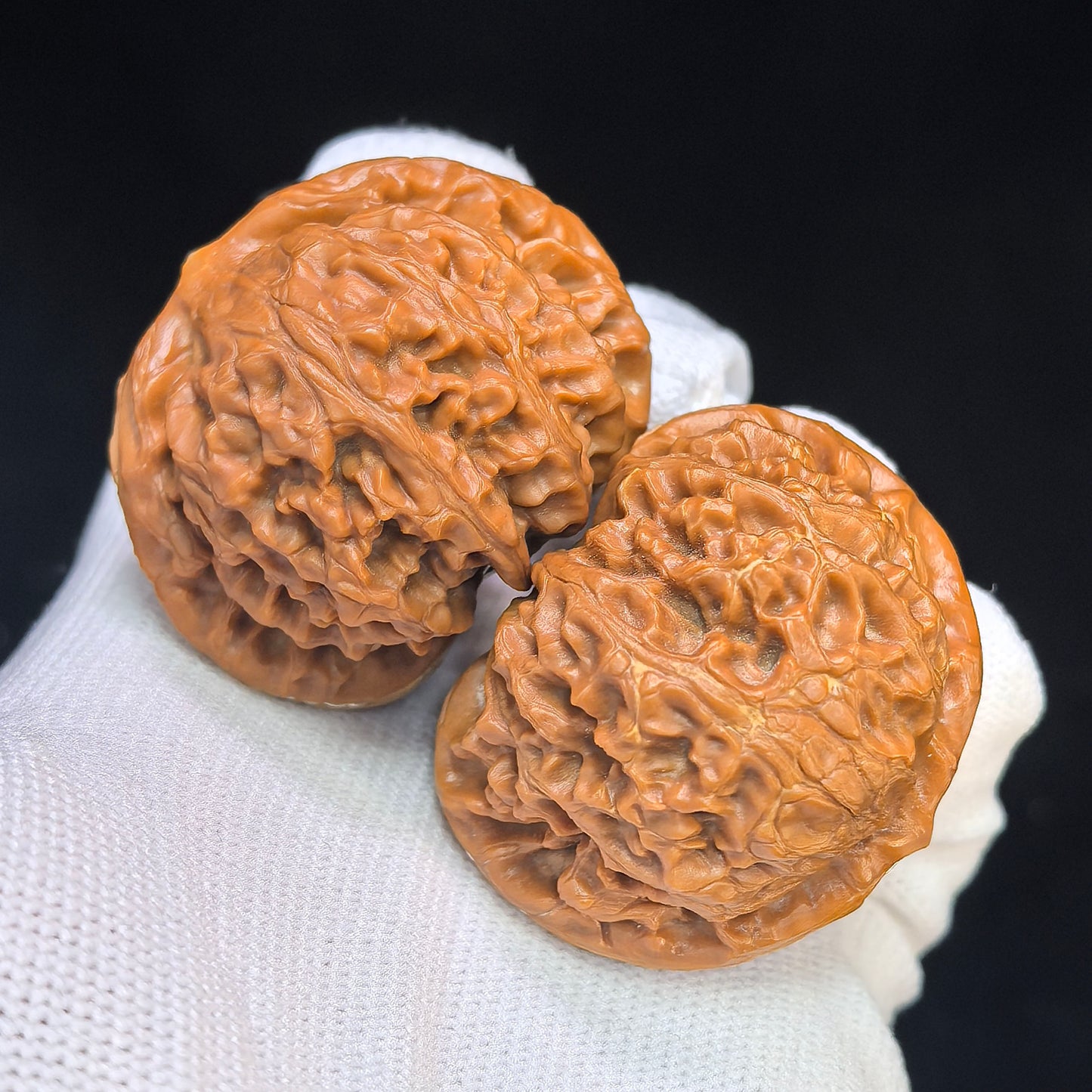 "Palace Lantern Inlaid" Gongdeng Xiangqian Wenwan Walnuts Pair | 43.0mm x 39.0mm | GDXQ-101SY