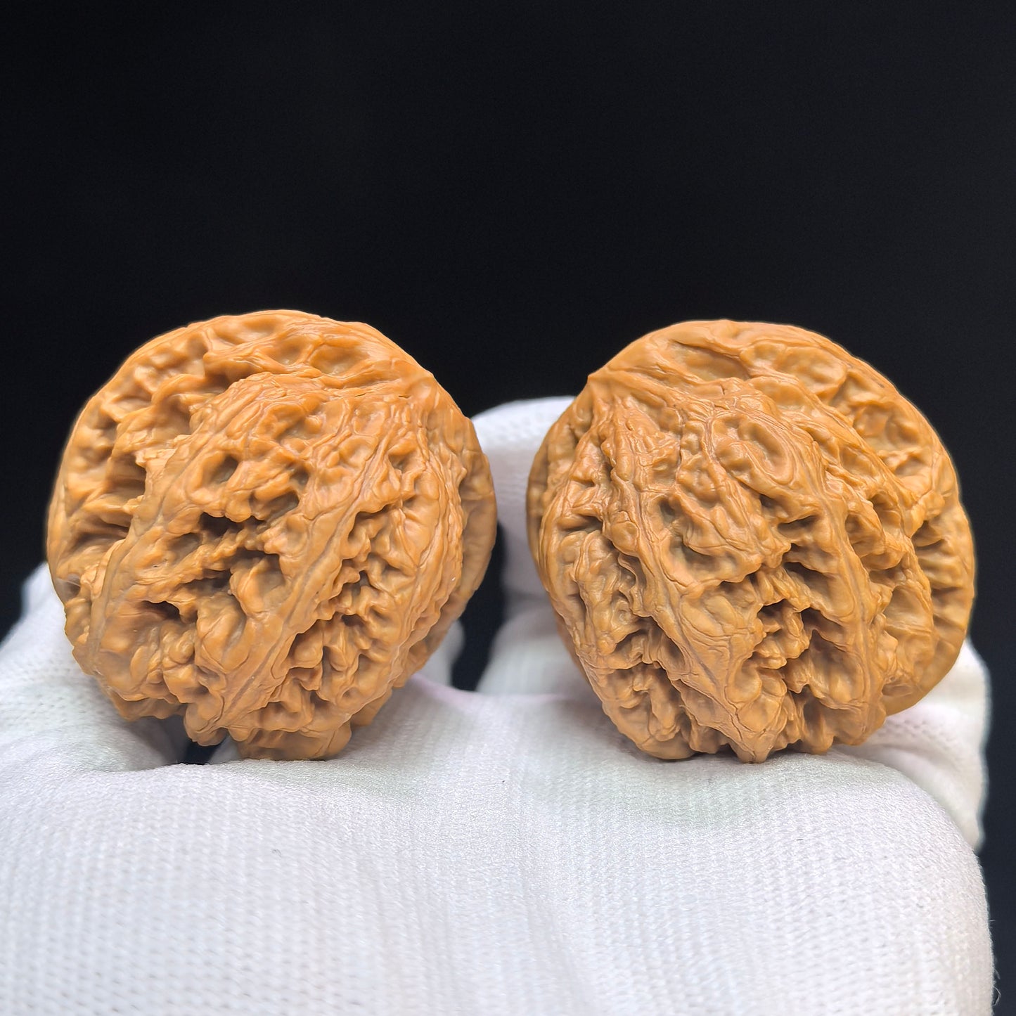 "Large Thick Ridge Vulture" Dacujin Zuoshandiao Wenwan Walnuts Pair | 43.0mm x 43.0mm | CJZSD-C232E