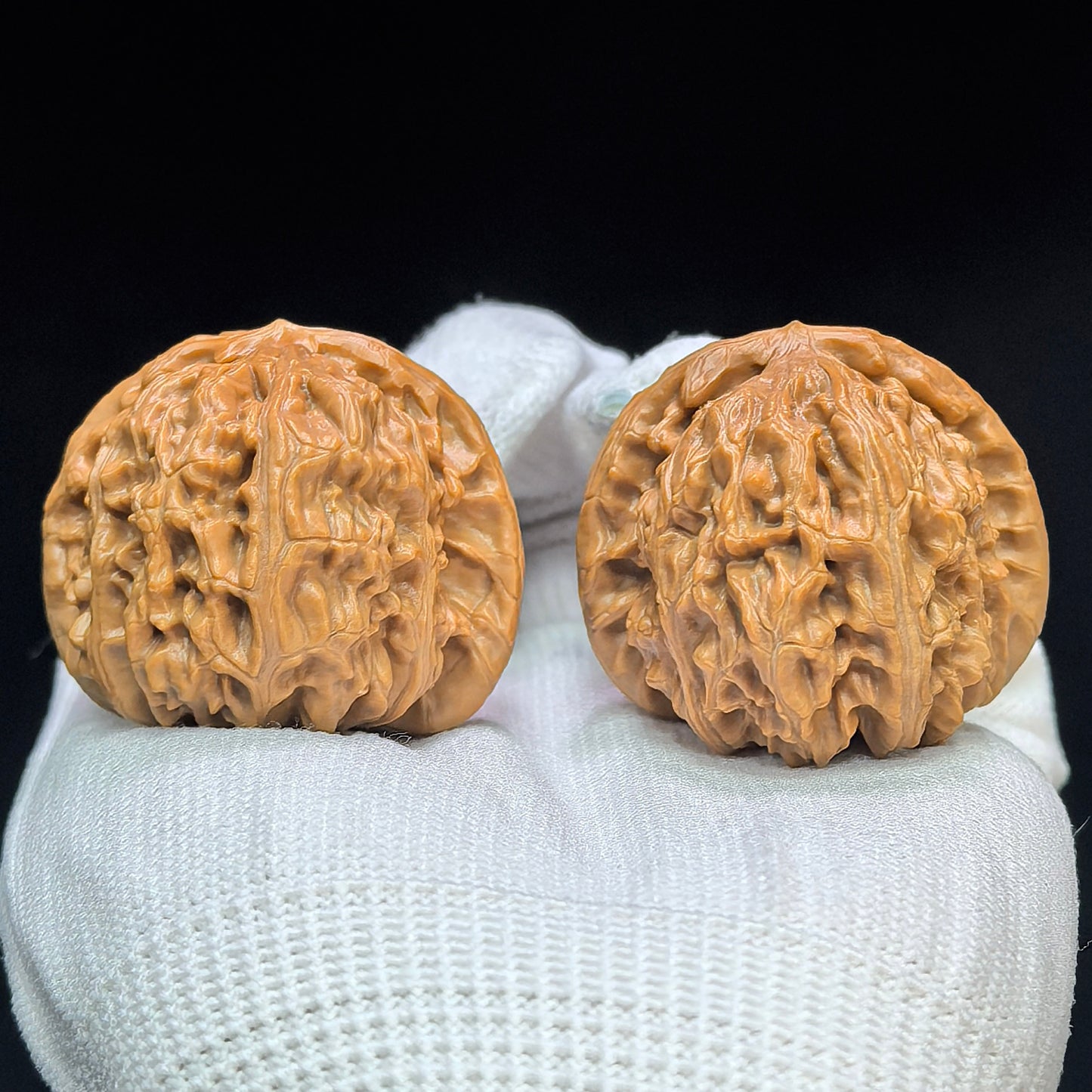 "Spherical White Lionhead" Qiuxing Baishizi QXBSJ-1504C Low-Profile Wenwan Walnuts Pair | 39.0mm x 40.0mm | QXBSJ-1504C