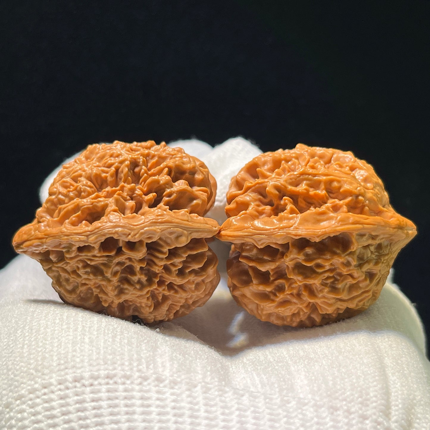 Man Tian Xing (Sky Full of Stars) Scholar Walnuts Pair | 38.0mm x 34.0mm | Stock ID: MTX-1104