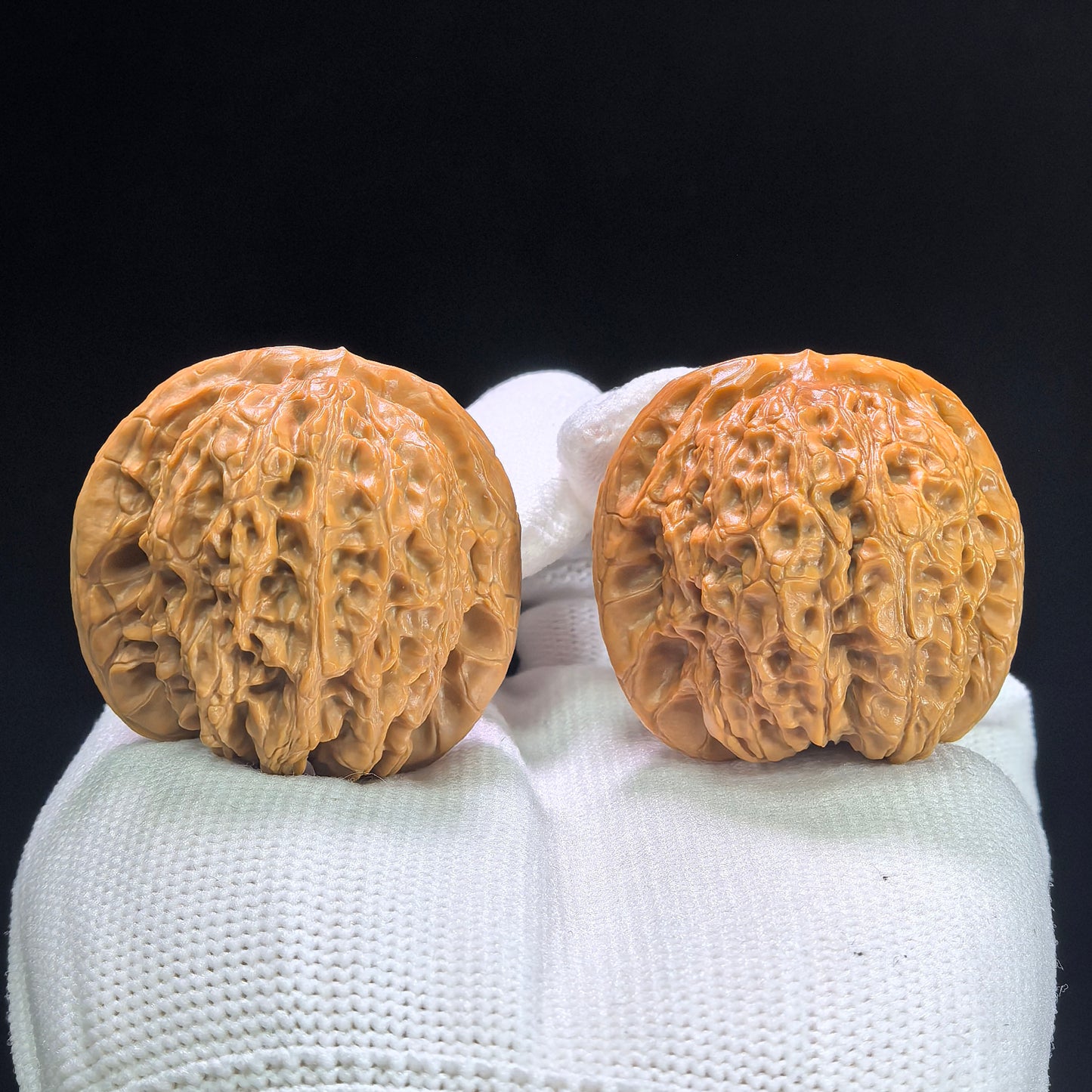 "Blood Kylin" Xueqilin Wenwan Walnuts (Pair) | 37.0mm x 37.0mm | Stock ID: XQL-1402