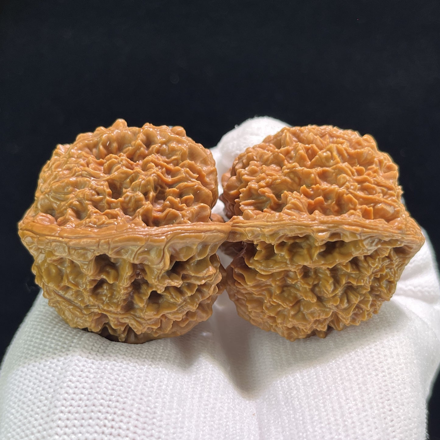 The "Starry Sky" (Man Tian Xing) Full-Bellied Giant Pair | 40.0mm x 41.0mm | MTX-903