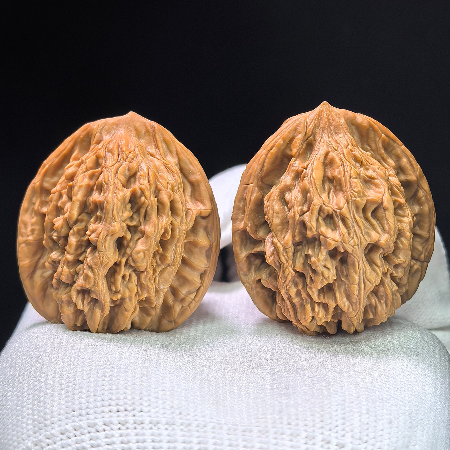 "Wheat Ear Tigerhead" Maisui Hutou MSHT-1402 Low-Profile Wenwan Walnuts Pair | 38.0mm x 36.0mm | MSHT-1402