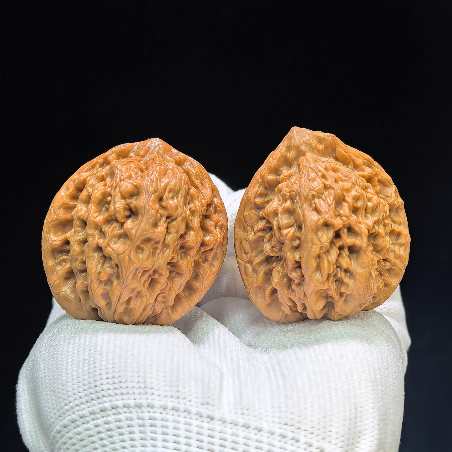 "Golden Noble" Jin Gongzi JGZ-1601 Low-Profile Wenwan Walnuts Pair | 40.0mm x 39.0mm | JGZ-1601