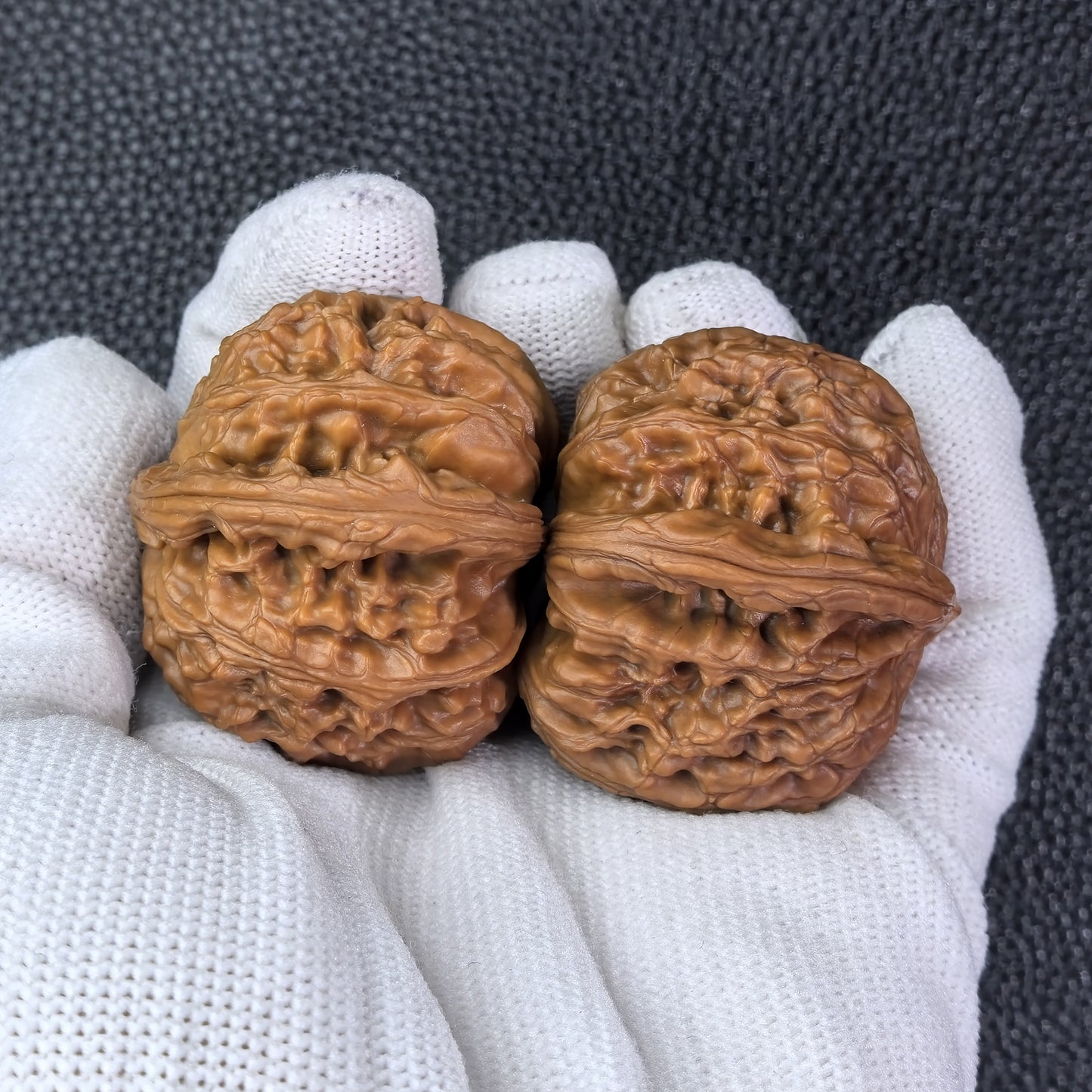 The "Hidden Tip White Lion" (Men Jian Bai Shi Zi) Pair | 48.0mm x 42.0mm | BSJ-1007