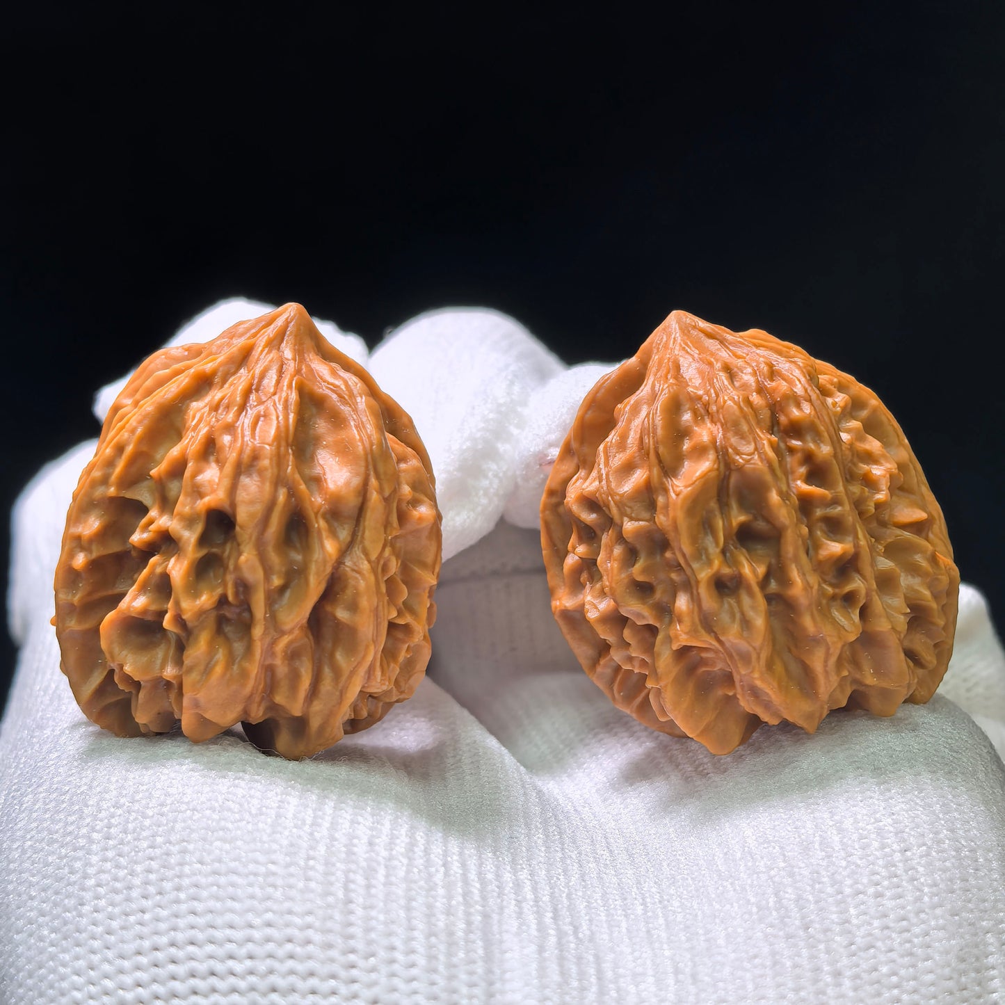 "Mini Wild Specimen" Xiao Yasheng (Shounian) YS-1105 Pocket-Sized Wenwan Walnuts Pair | 31.0mm x 31.0mm | YS-1105