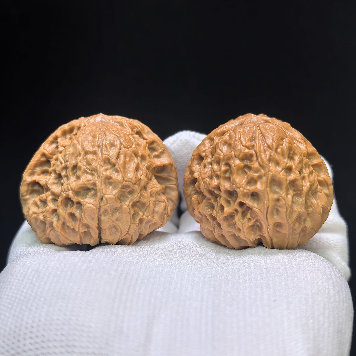"Triangle Grand Reunion" Sanjiao Da Tuan Yuan Wenwan Walnuts (Pair) | 45.0mm x 42.0mm | Stock ID: TY-1503C