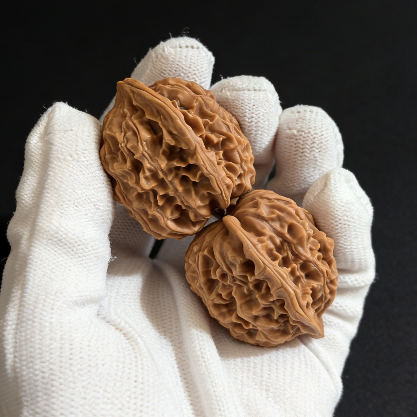 The "Qi Bu Gou" Pair | 38.0mm x 37.0mm | QBG-01