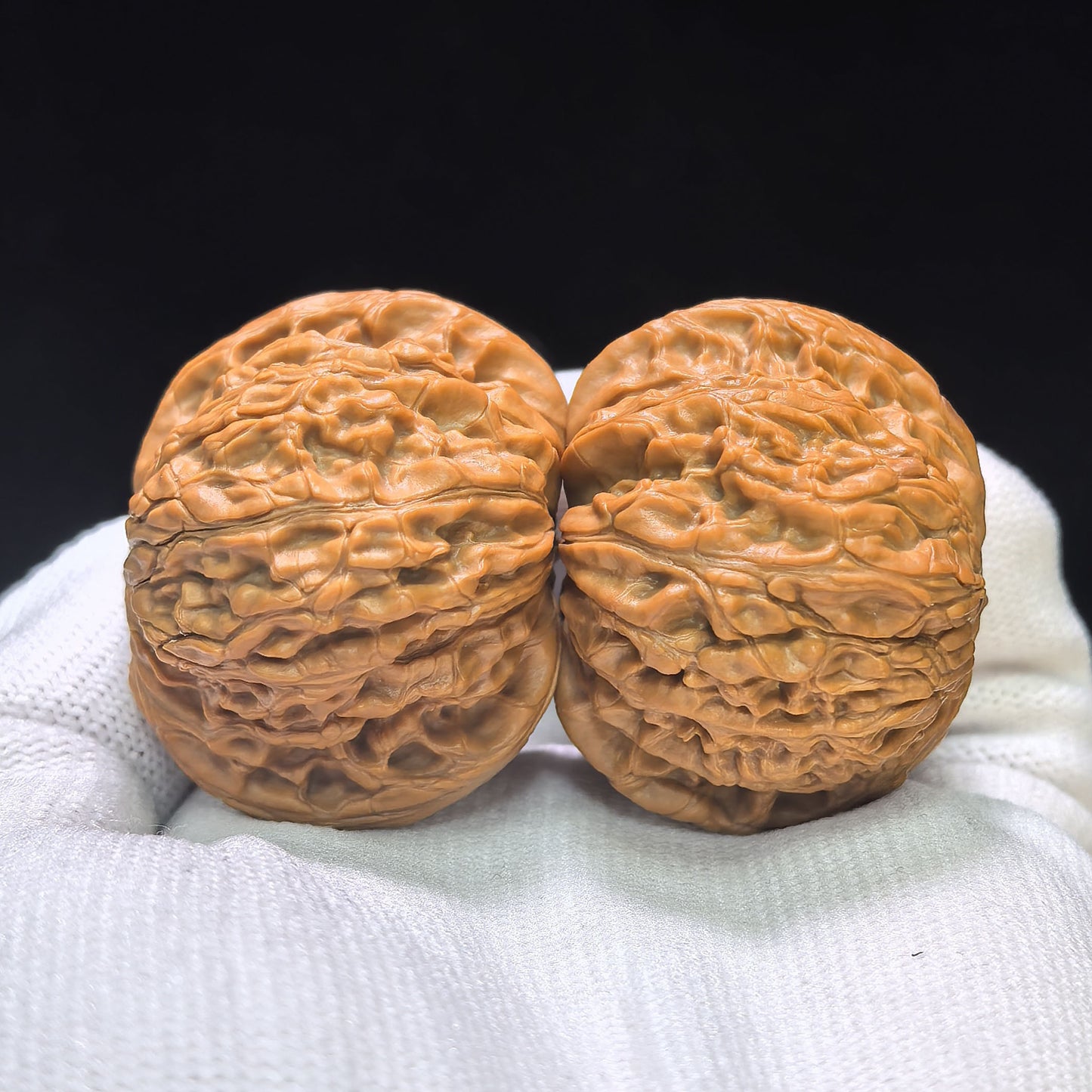 "Millstone" Mopan Wenwan Walnuts Pair | 40.0mm x 40.0mm | MP-01SY