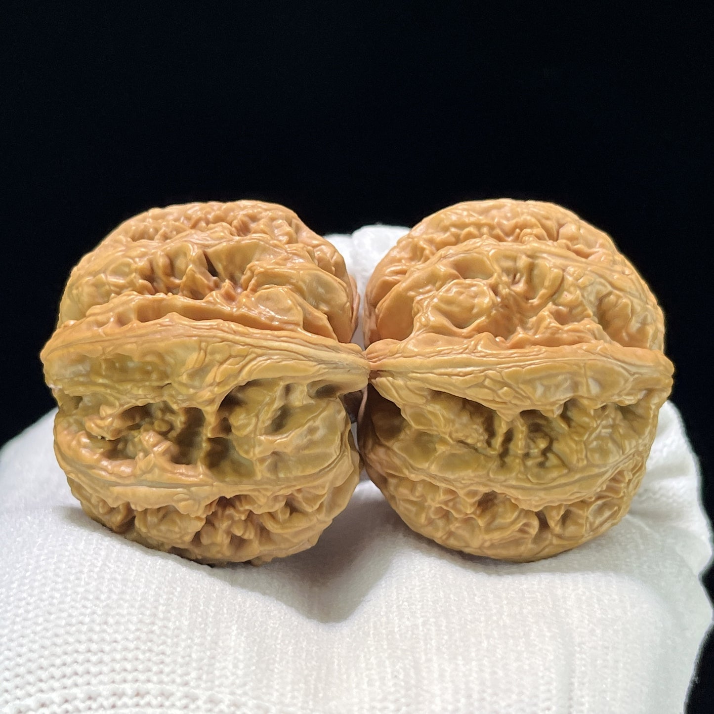 The "Bold Vein" (Cu Jin) Balanced Giant Pair | 43.0mm x 42.0mm | CJ-812