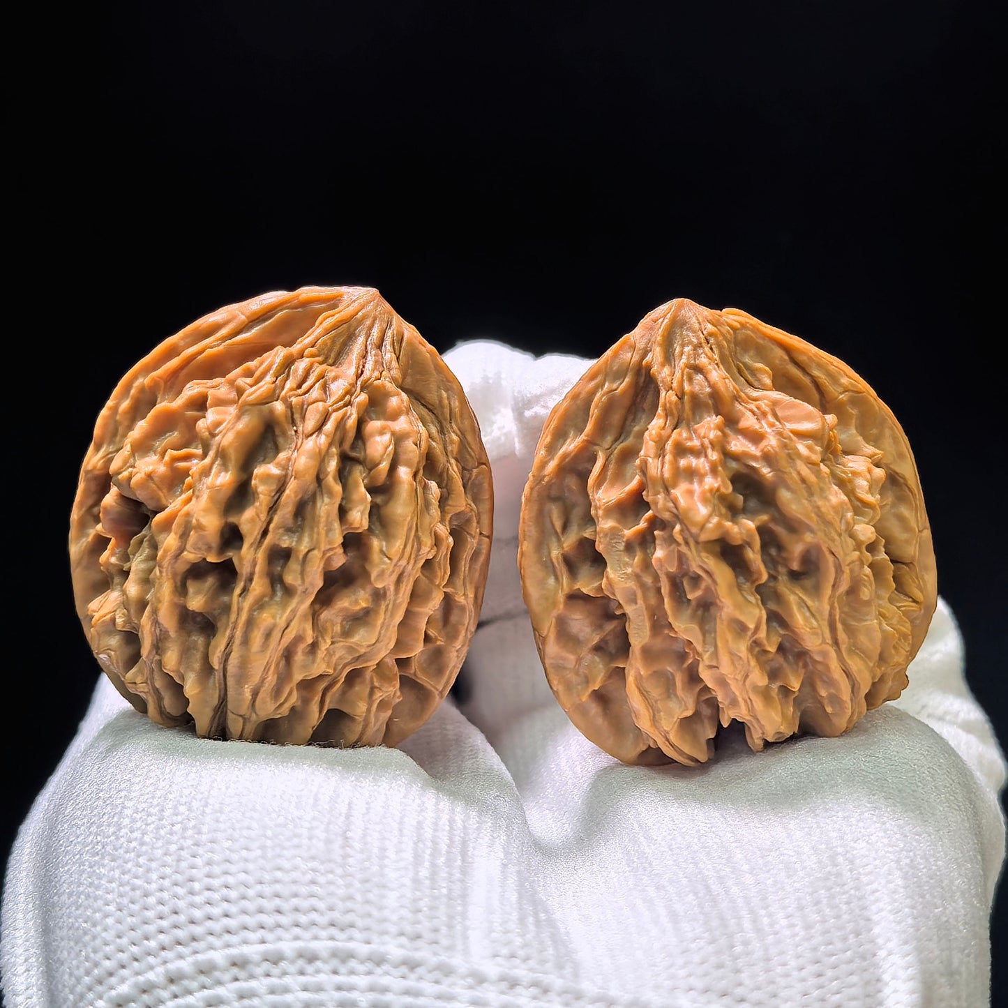 "Sky-Piercing Eight-Rib" Tongtian Ba TTB-1102 Low-Profile Wenwan Walnuts Pair | 35.0mm x 34.0mm | TTB-1102