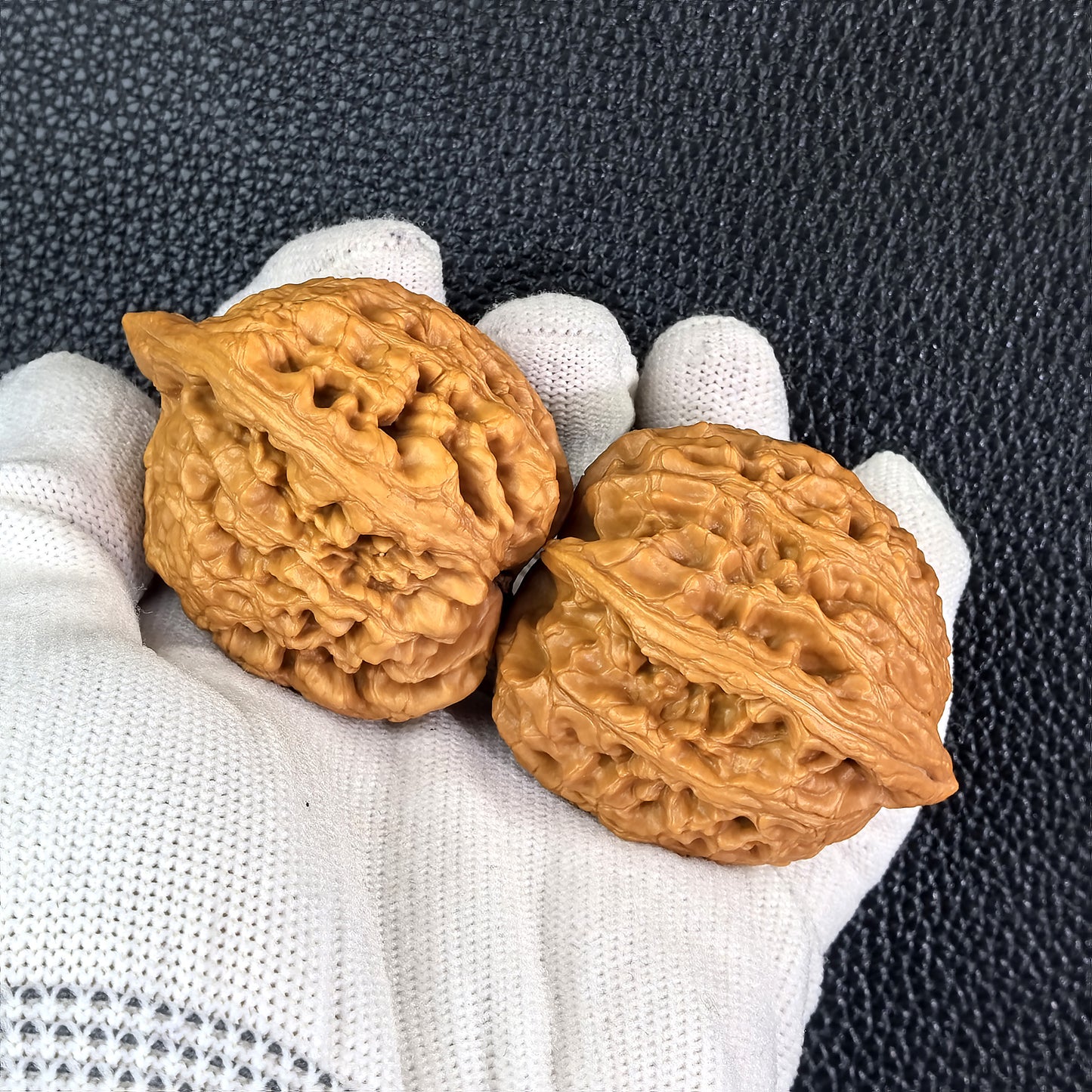 The "Da Gu Stone" (Da Gu Shi) Pair | 43.0mm x 43.0mm | DKS-301