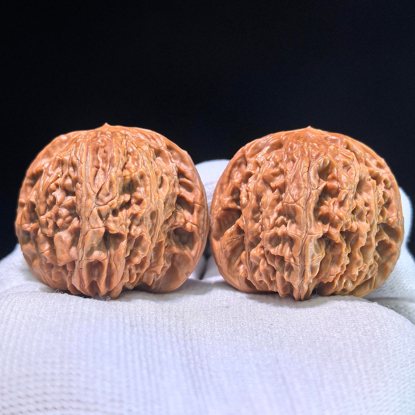 The Exquisite "Millstone" Mopan Boutique Selection Wenwan Walnuts | 41.0mm x 38.0mm | MP-1204